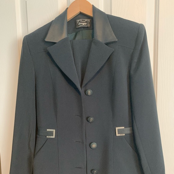 Beautiful 2 piece of suite - Picture 1 of 6